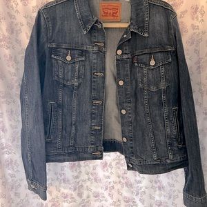 Levi’s jean jacket XL